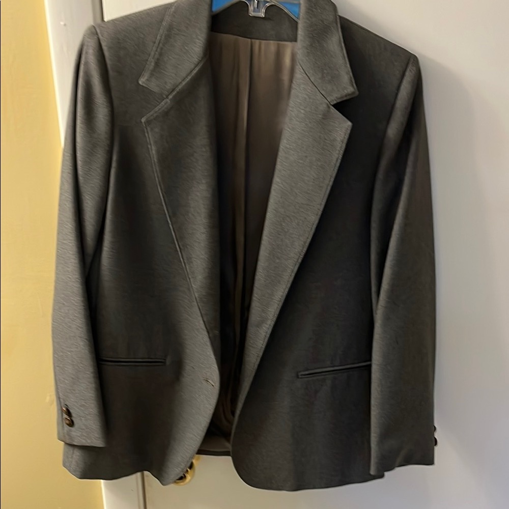 Classic Gray Men's Blazer ( it is women’s jacket)